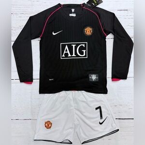 Kids Ronaldo Youth Retro Black Jersey Soccer Kits (Jersey + Shorts) LARGE (28)